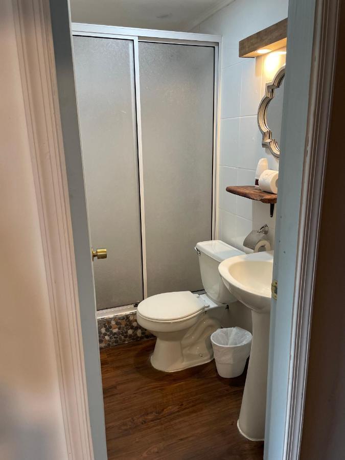 3 Arriendo Habitacion Doble Con Bano Privado De Ex Hotel Puerto Varas Ngoại thất bức ảnh